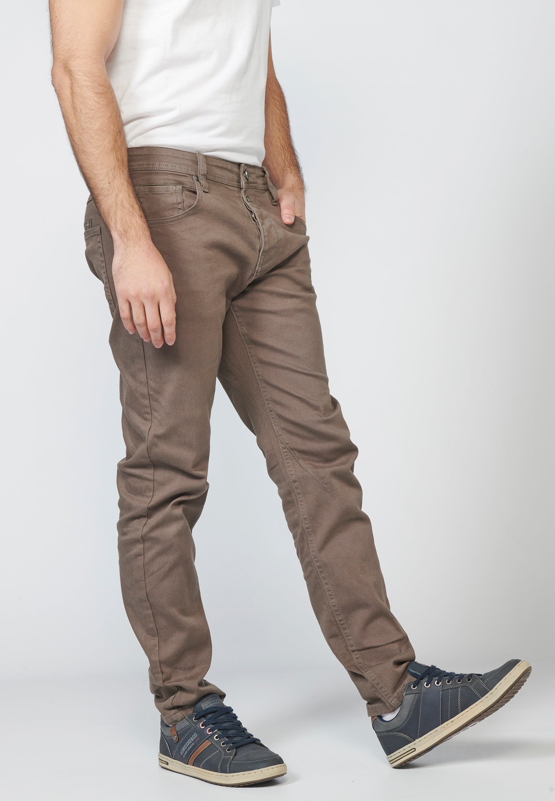 Pantalón Jeans Tapered Fit Hombre con Cadena – Koroshi 2211PT03