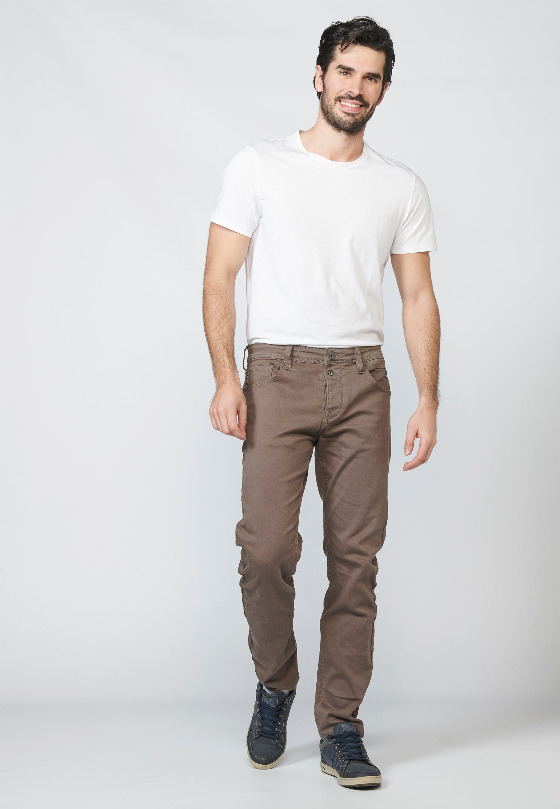 Pantalón Jeans Tapered Fit Hombre con Cadena – Koroshi 2211PT03