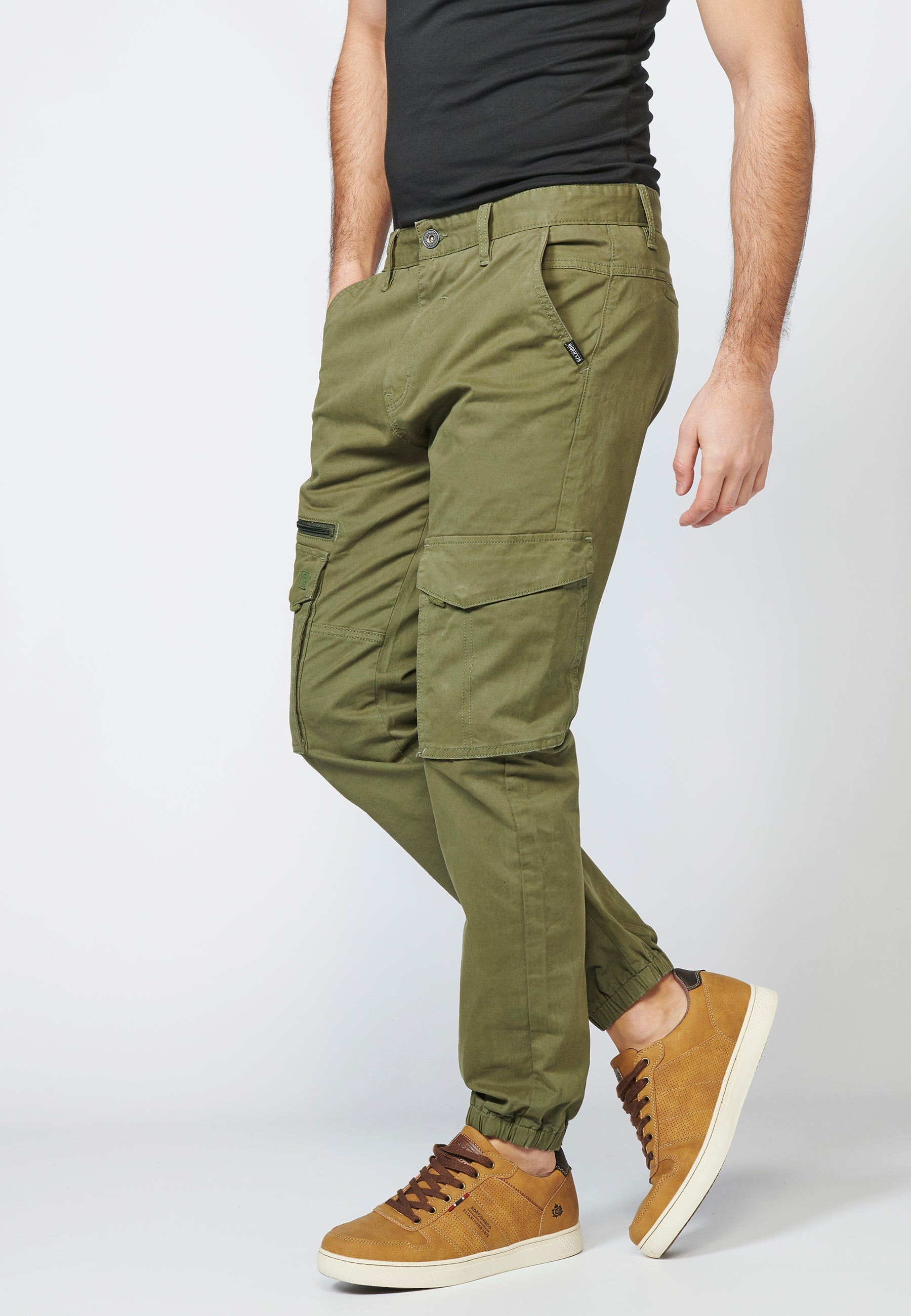 Pantalón Cargo Hombre Seis Bolsillos Bajo Elástico – Koroshi 2211PT06