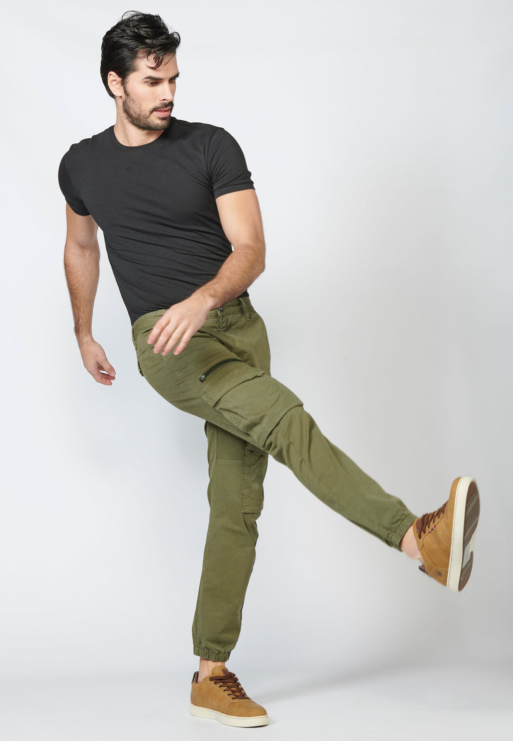 Pantalón Cargo Hombre Seis Bolsillos Bajo Elástico – Koroshi 2211PT06