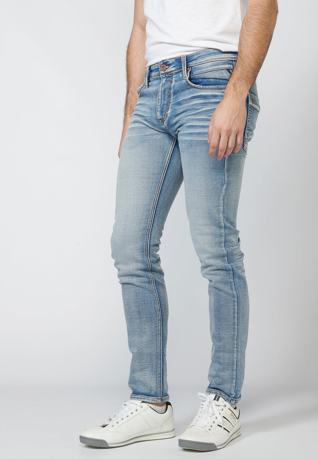 Pantalón Jeans Hombre Slim Fit Knit Denim Efecto Gastado – Koroshi Azul Claro
