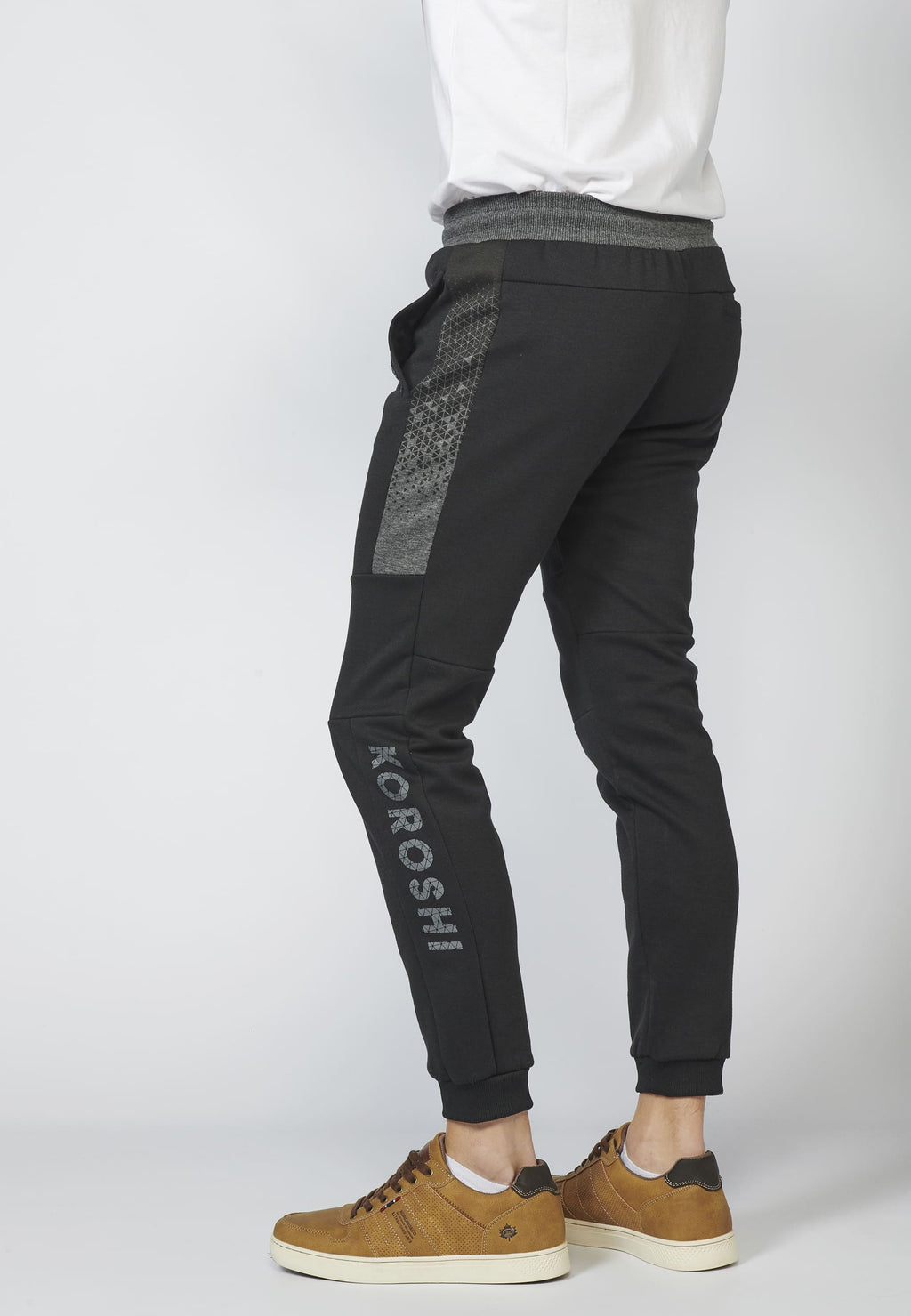 Pantalón largo deportivo jogger interlock con cintura elástica ajustable con cordón para hombre