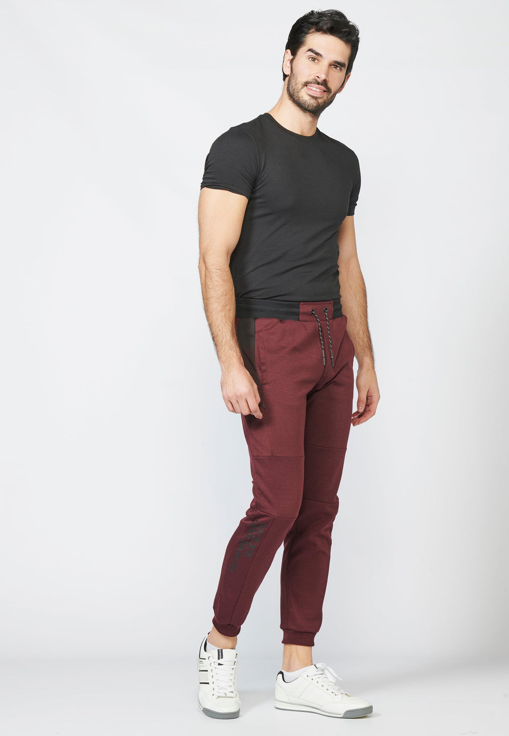 Pantalón largo deportivo jogger interlock con cintura elástica ajustable con cordón para hombre