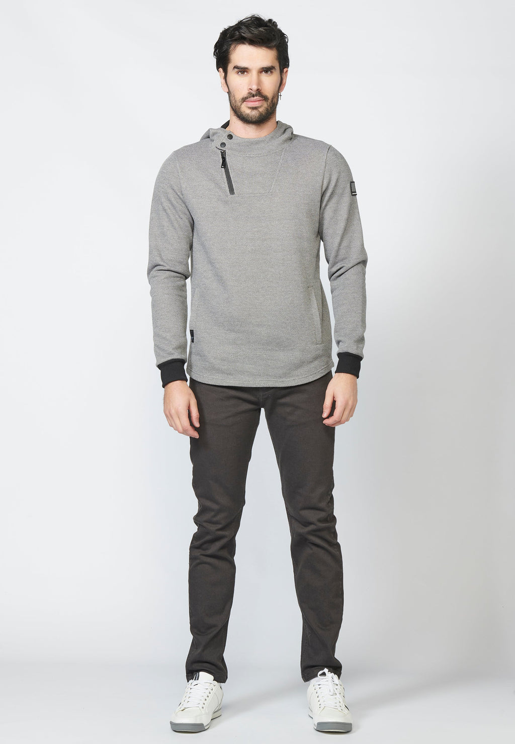 Sudadera felpa con estructura y capucha con botones y cremallera para hombre