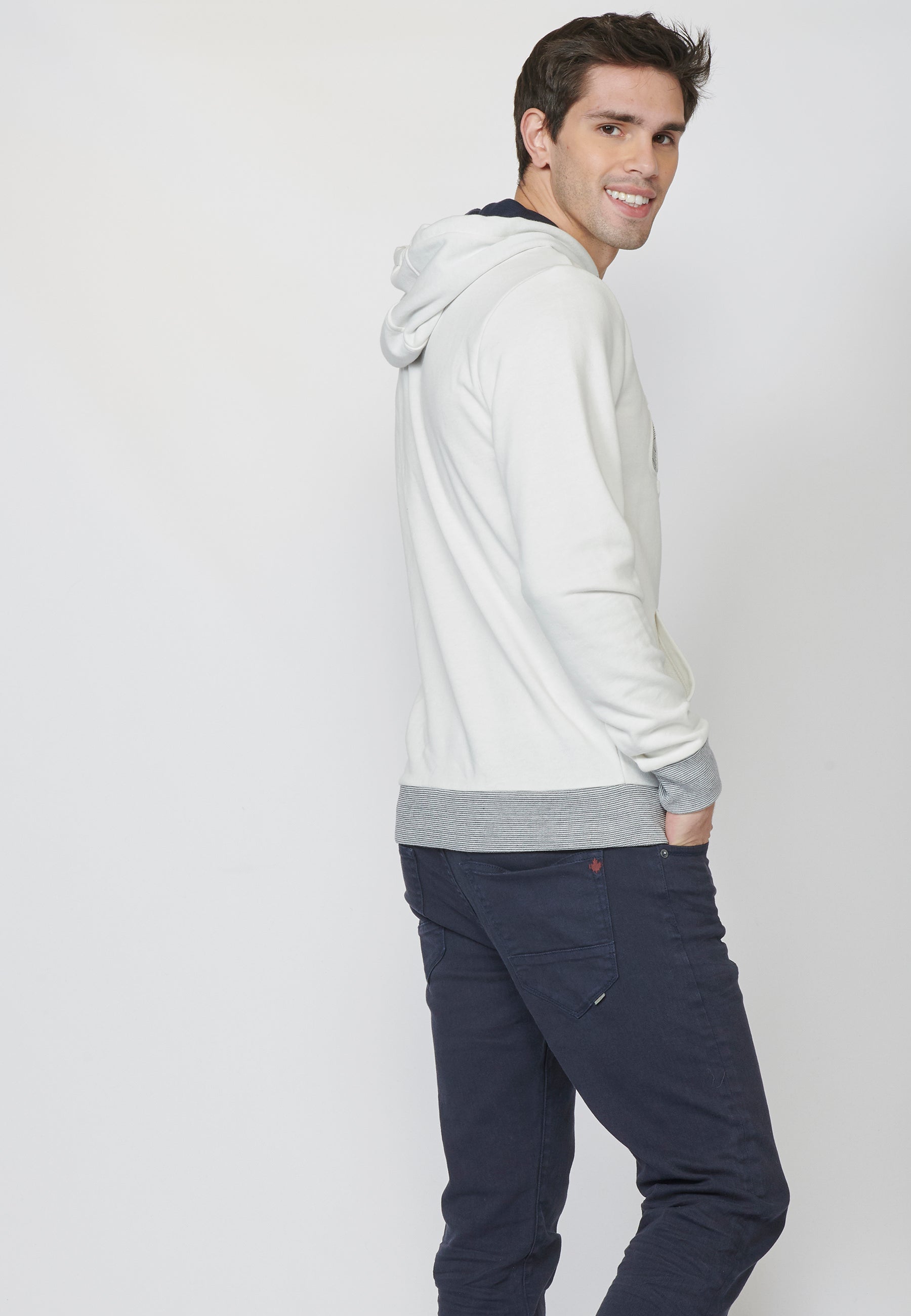 Sudadera de felpa con capucha ajustable y bolsillo tipo canguro | estilo versátil