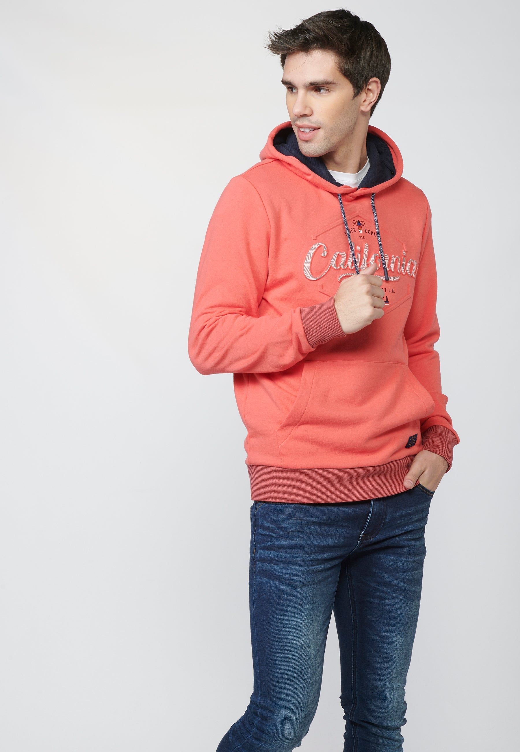 Sudadera de felpa con capucha ajustable y bolsillo tipo canguro | estilo versátil