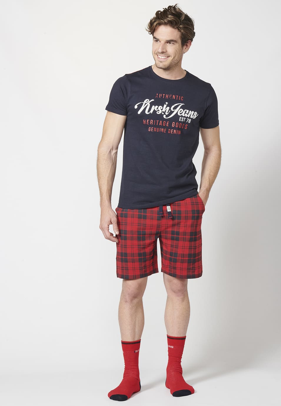 Pijama de manga corta estampada y pantalón corto a cuadros para hombre