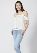 Blusas manga corta de bambula, fluida con escote redondo. hombros descubiertos y detalles de bordados para mujer