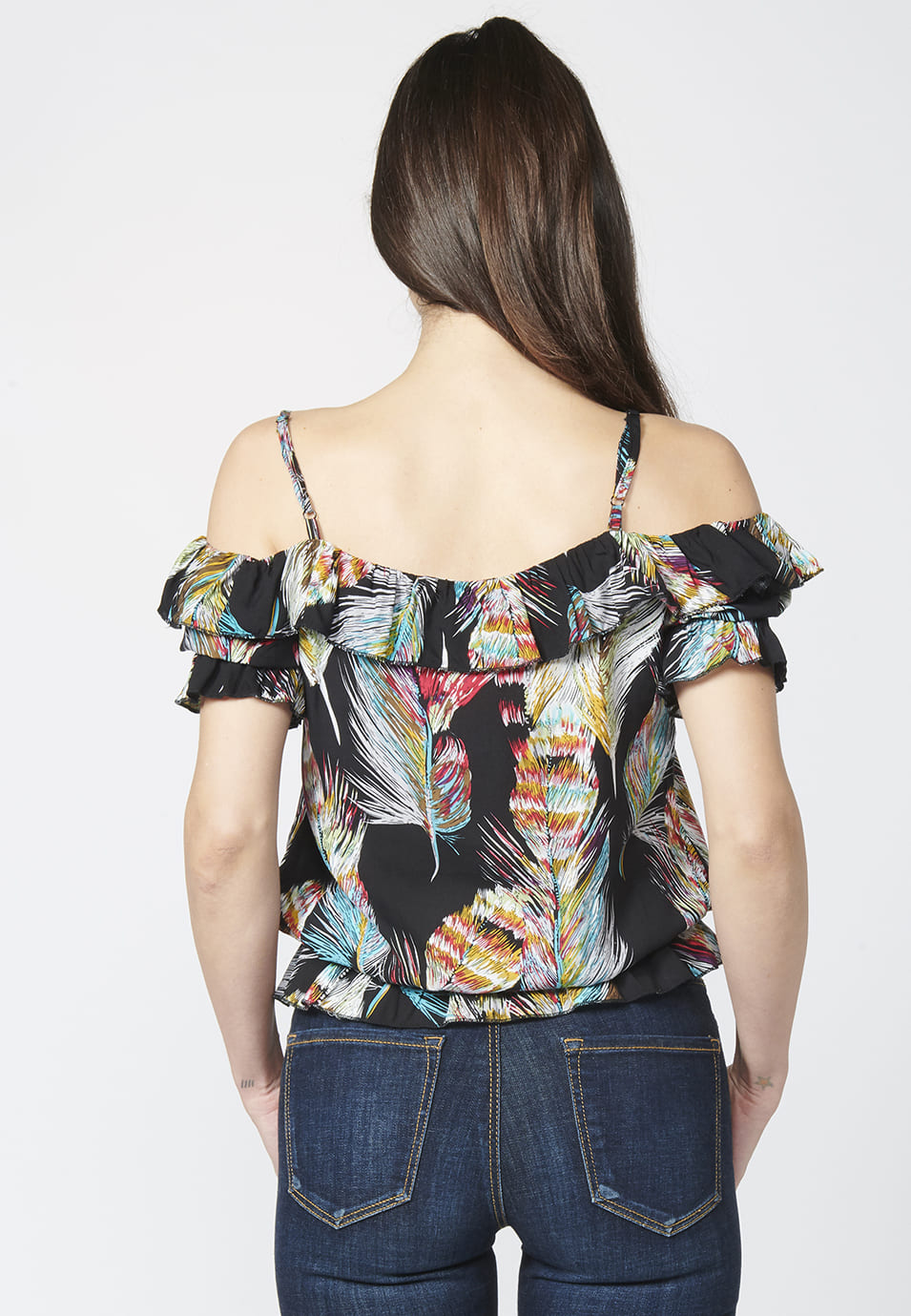 Blusa manga corta fluida con estampado floral y escote barco | estilo versátil