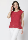 Blusa manga corta con escote redondo y detalles bordados 100% algodón | estilo versátil