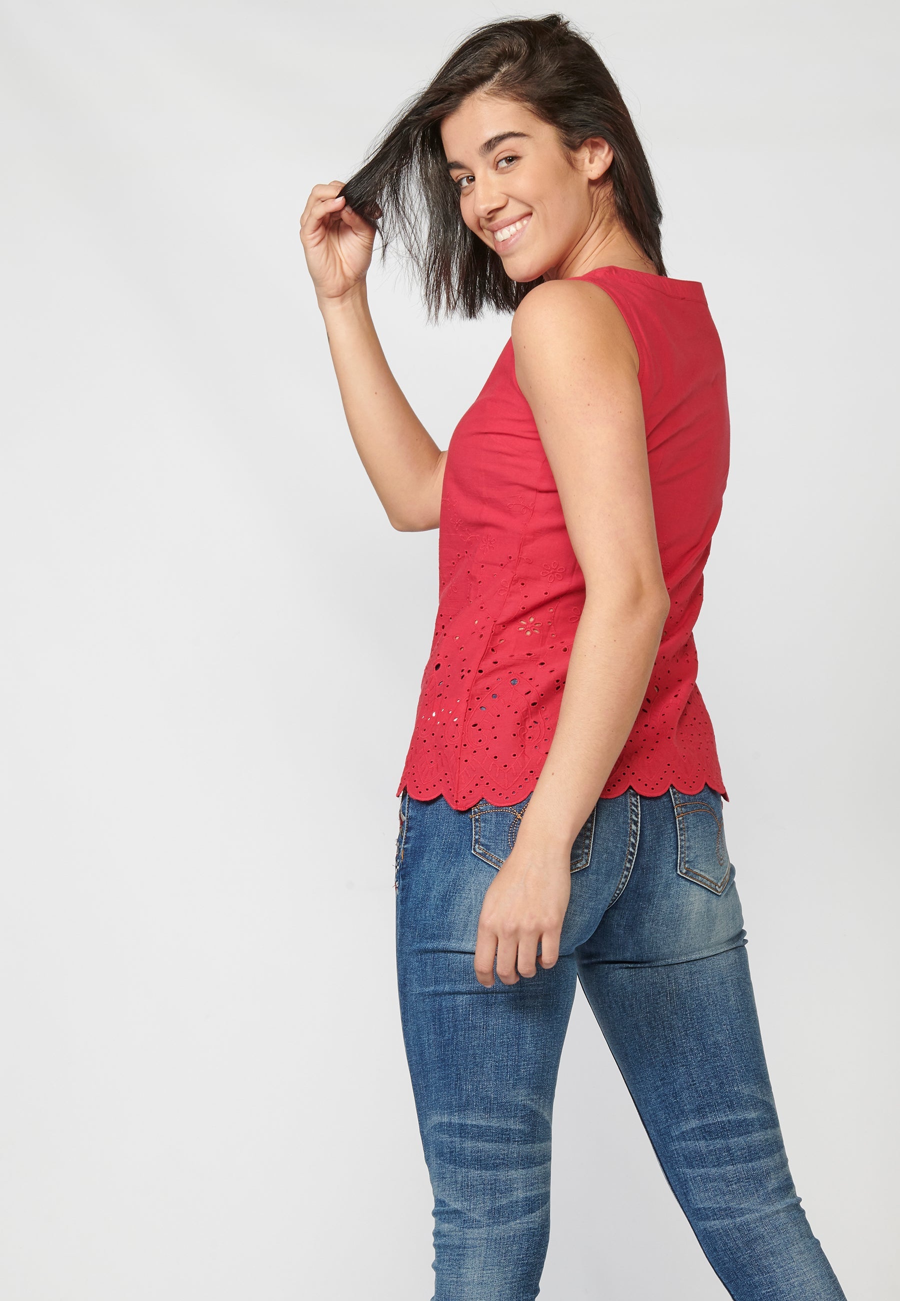 Blusa mujer de algodón roja corte recto sin mangas cuello pico