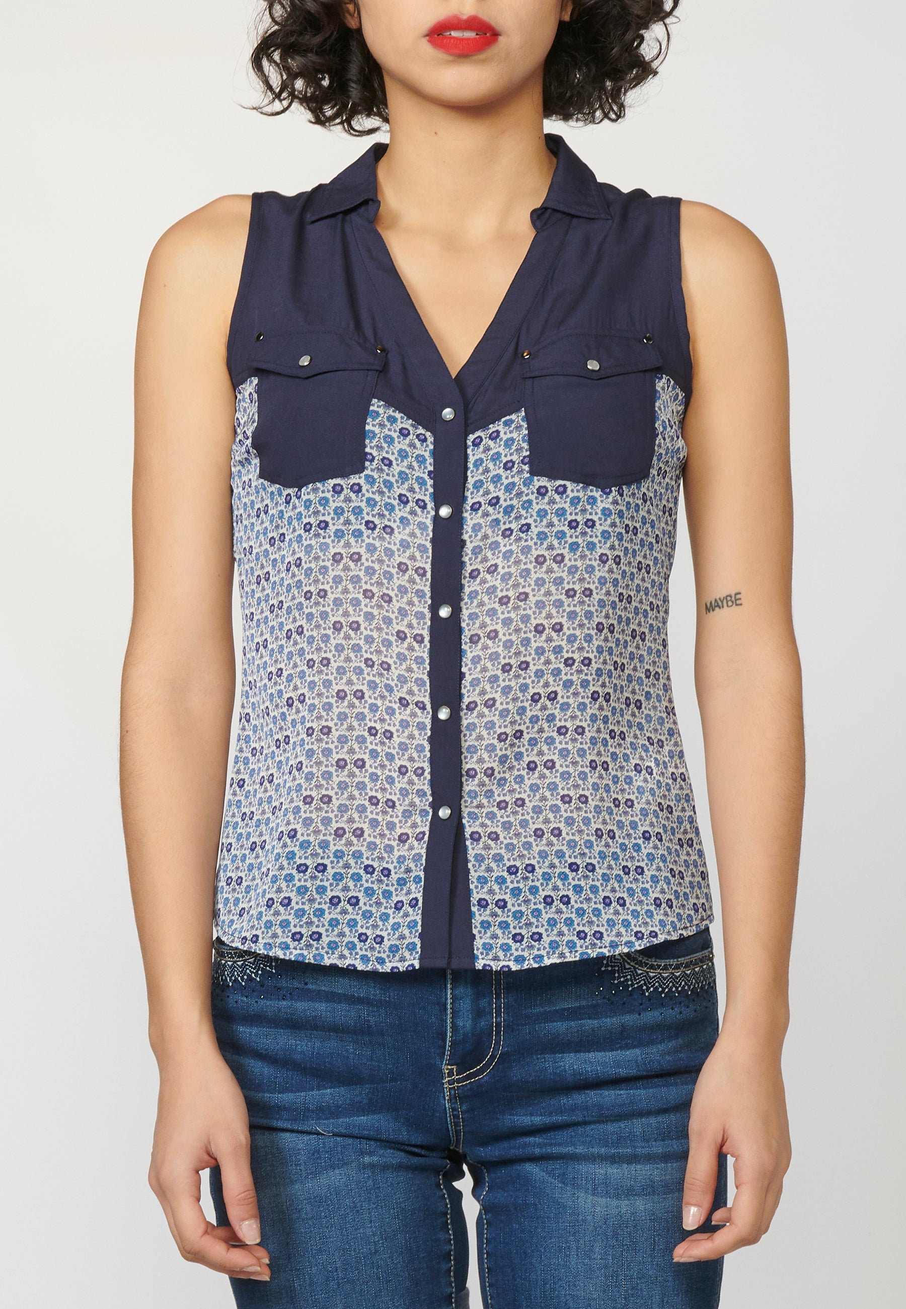 Camisa tipo blusa de tirantes con estampado floral marino para mujer