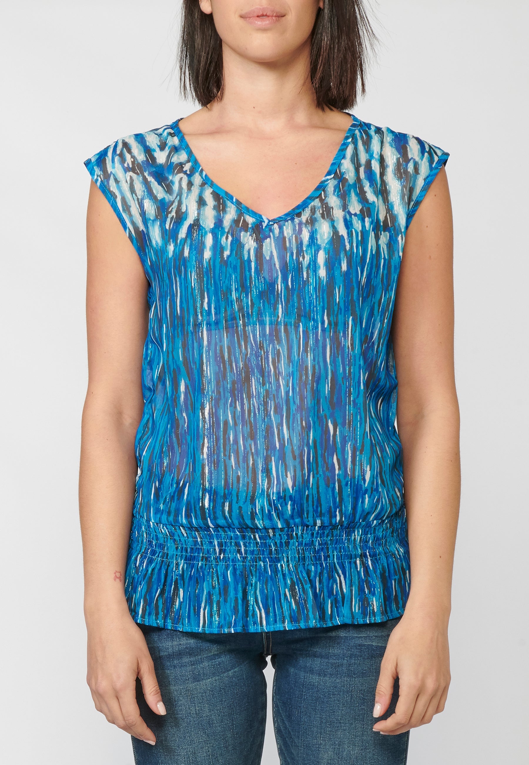 Blusa tirantes con escote de pico y estampado étnico | estilo y comodidad
