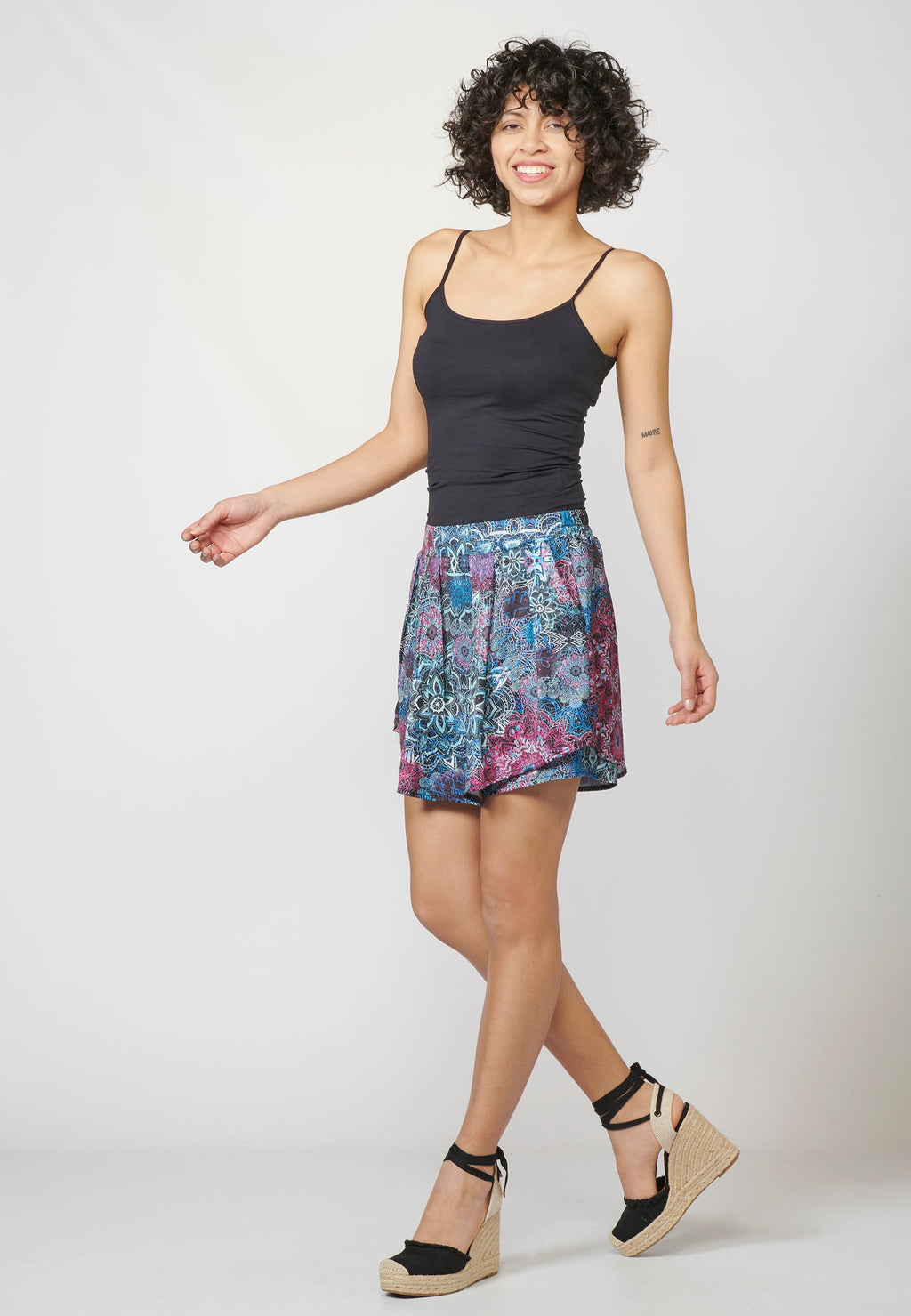 Falda pantalón fluida estampado mandala floral mujer