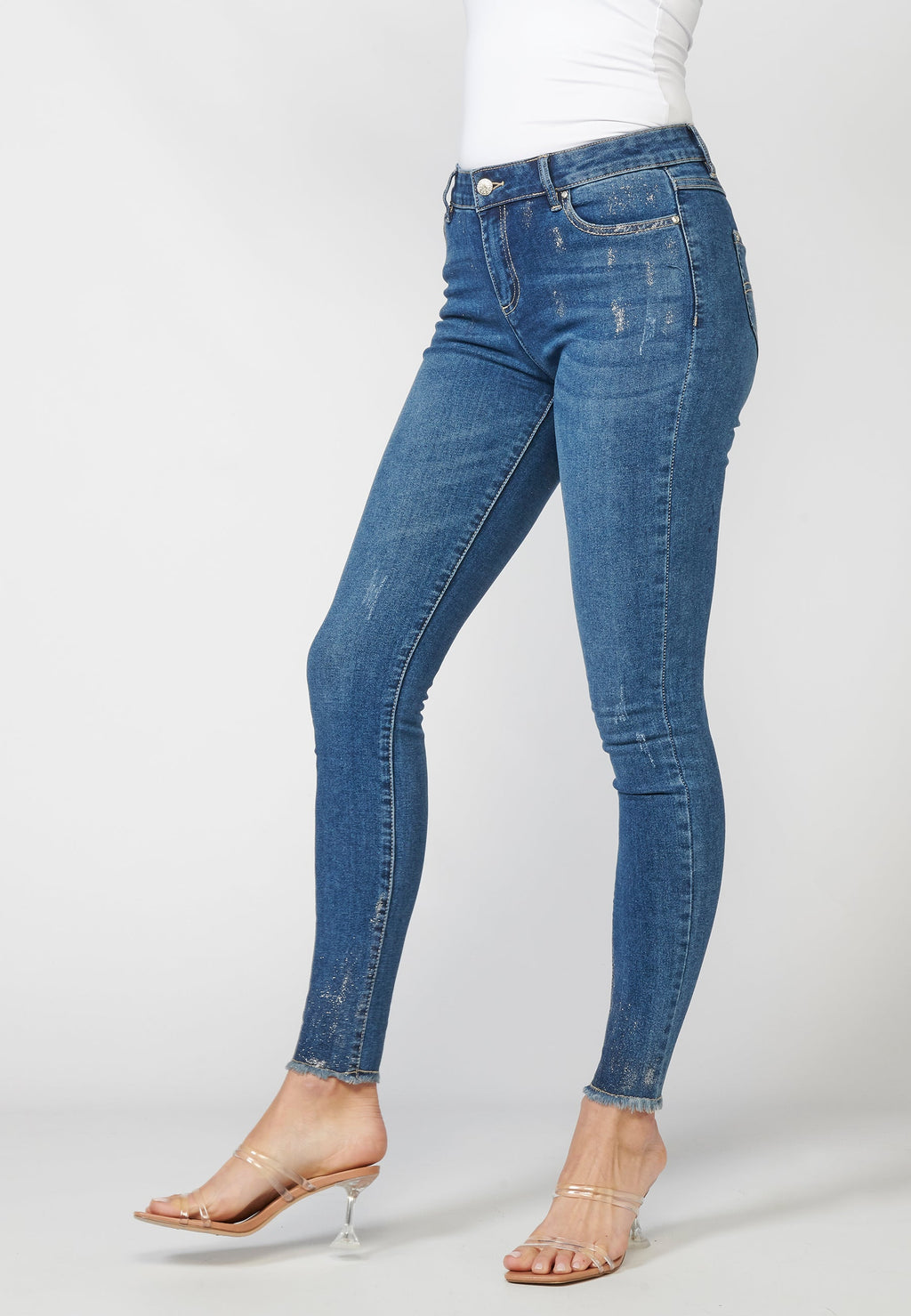 Pantalón largo straigth de mujer elástico con detalles brillantes y cadena desmontable