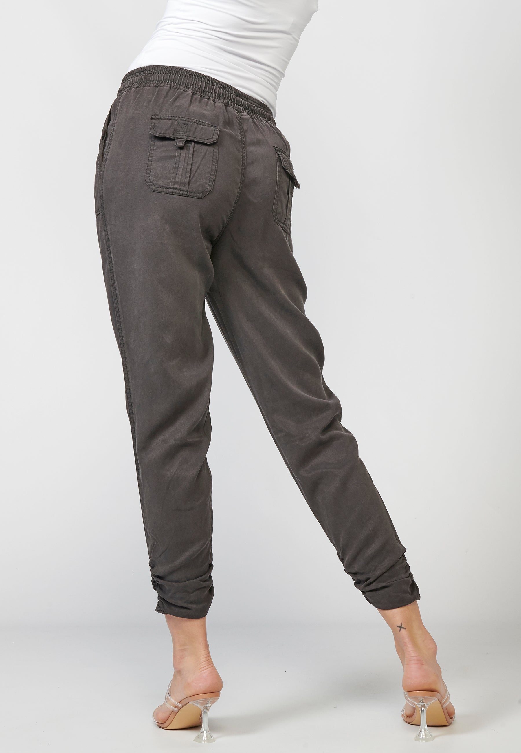 Pantalón de mujer deportivo jogger con cintura elástica ajustable