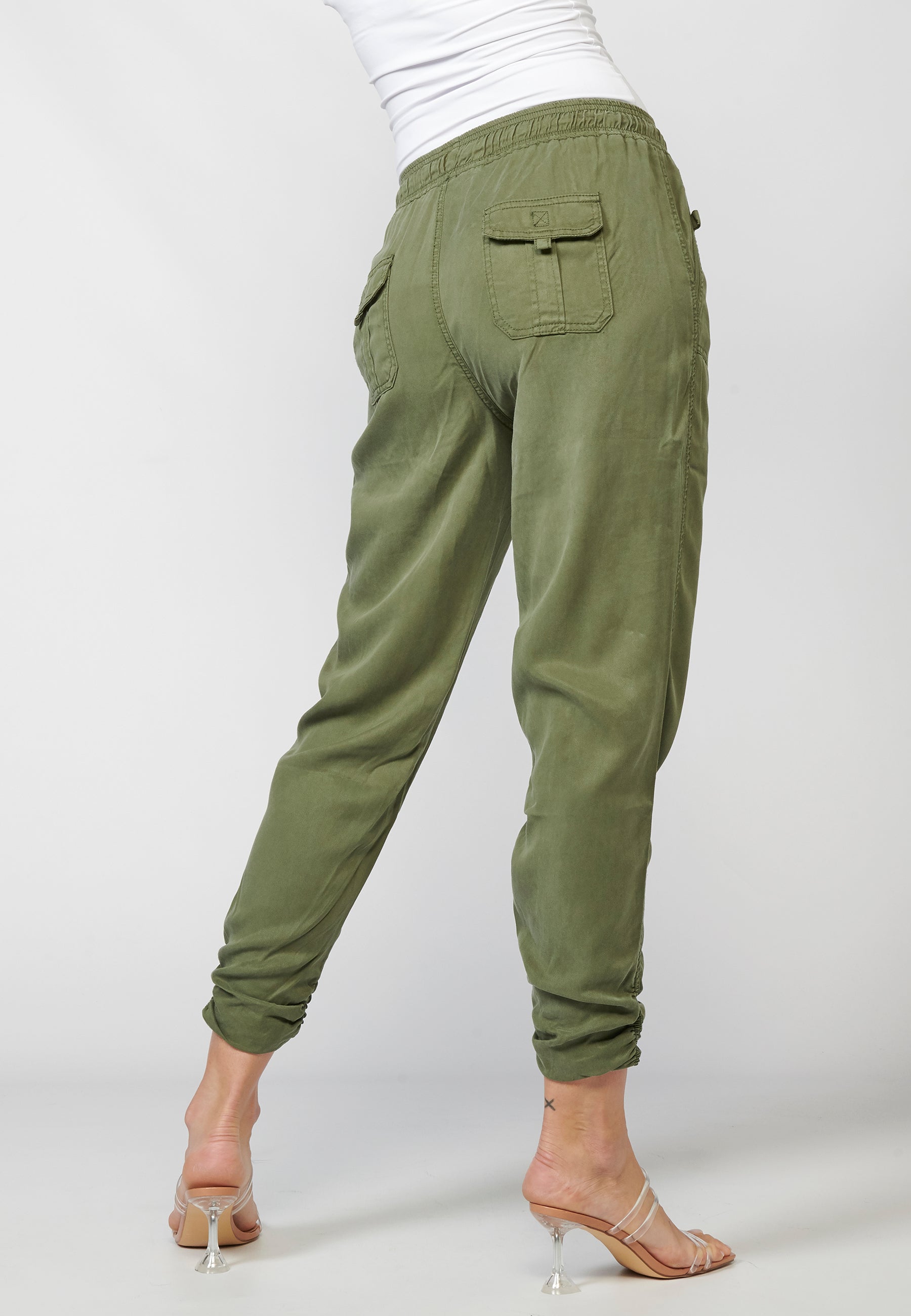 Pantalón de mujer deportivo jogger con cintura elástica ajustable