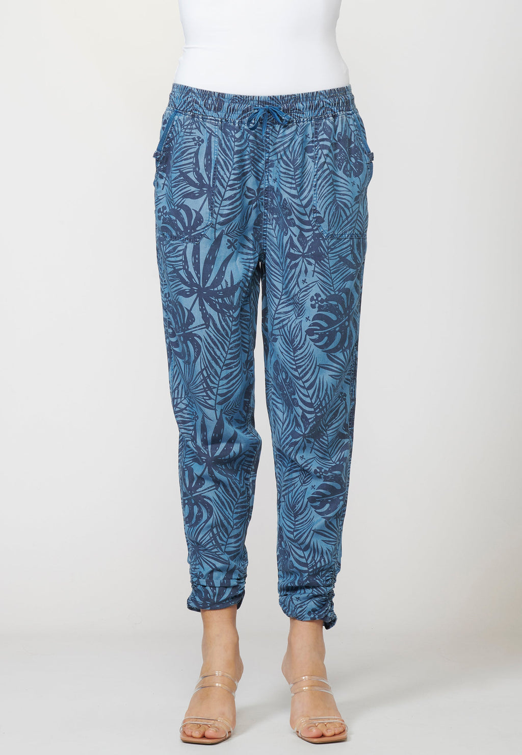 Pantalón de mujer deportivo jogger con estampado tropical y cintura elástica ajustable