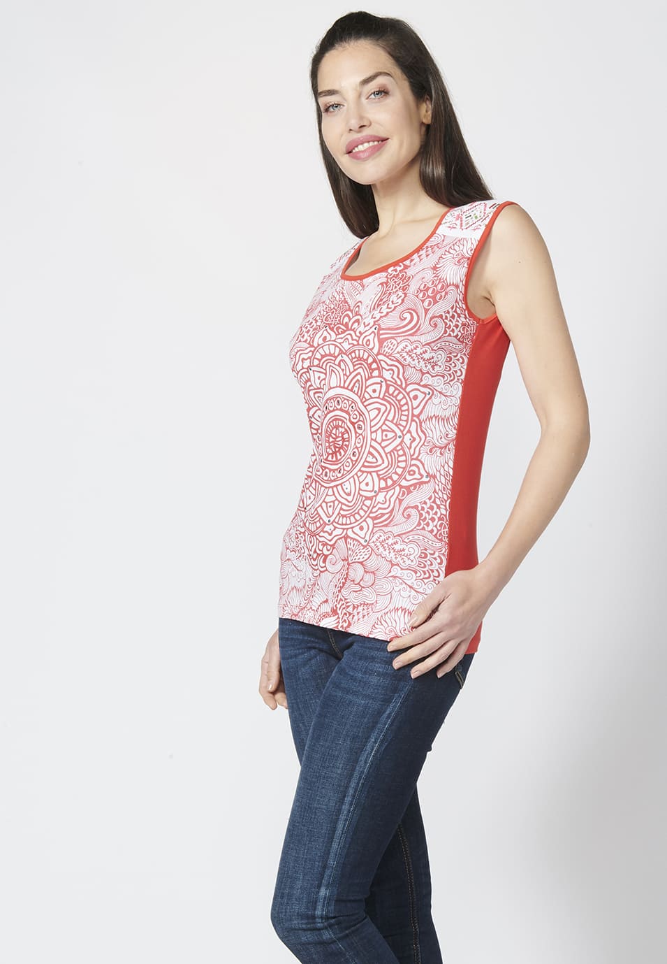 Top sin mangas estampado étnico coral | moda urbana