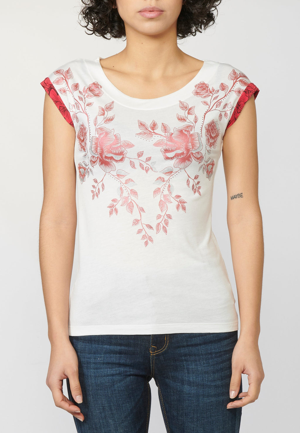 Camiseta top de manga corta con escote redondo y estampado de flores | estilo y comodidad