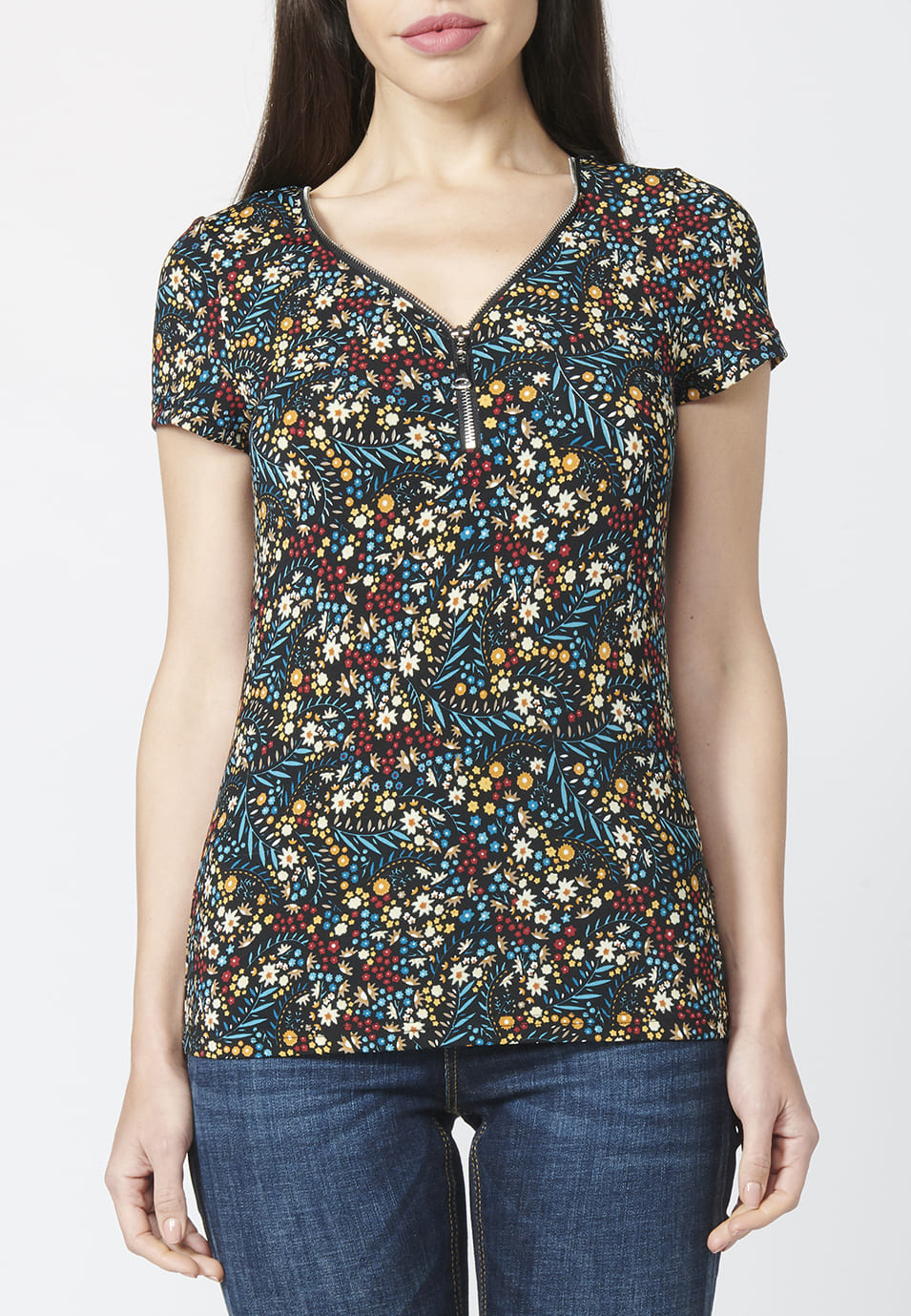 Camiseta top manga corta con escote de pico y estampado floral para mujer