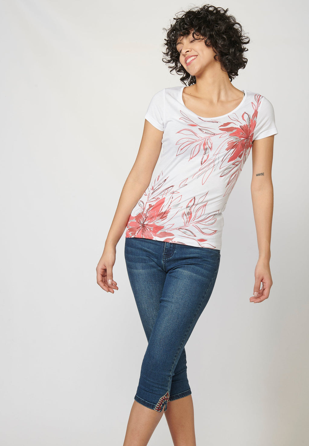 Camiseta top manga corta con escote redondo y estampado floral para mujer