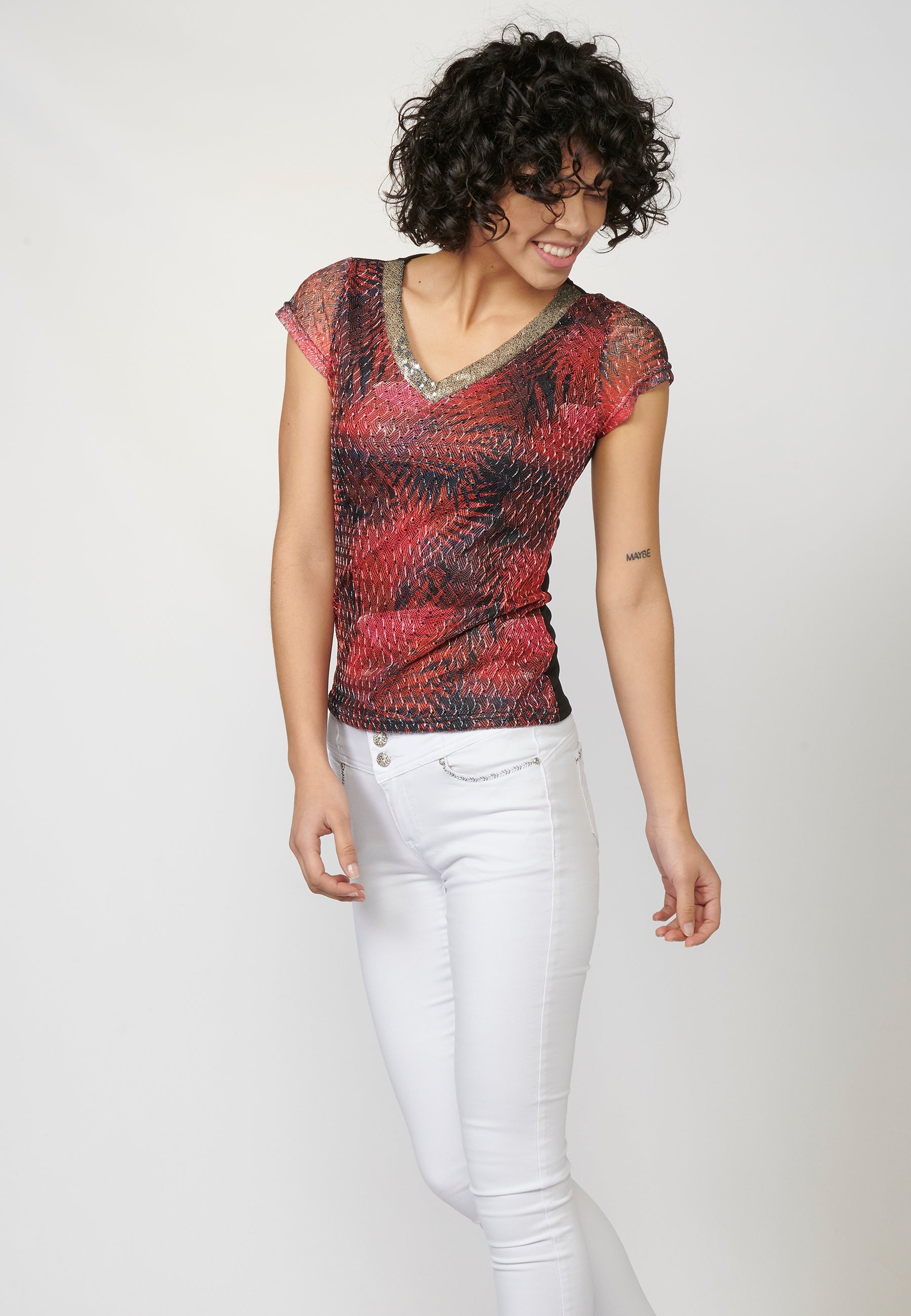 Camiseta top de manga corta con cuello en pico y estampado tropical multicolor para mujer
