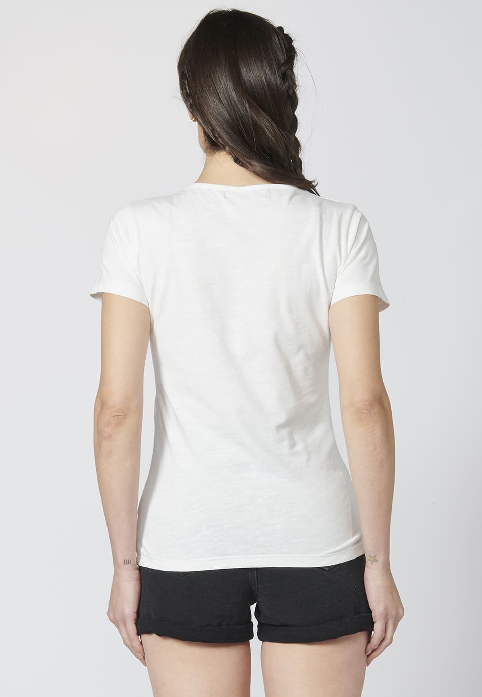 Camiseta top manga corta algodón cuello redondo y estampado delantero | estilo y comodidad