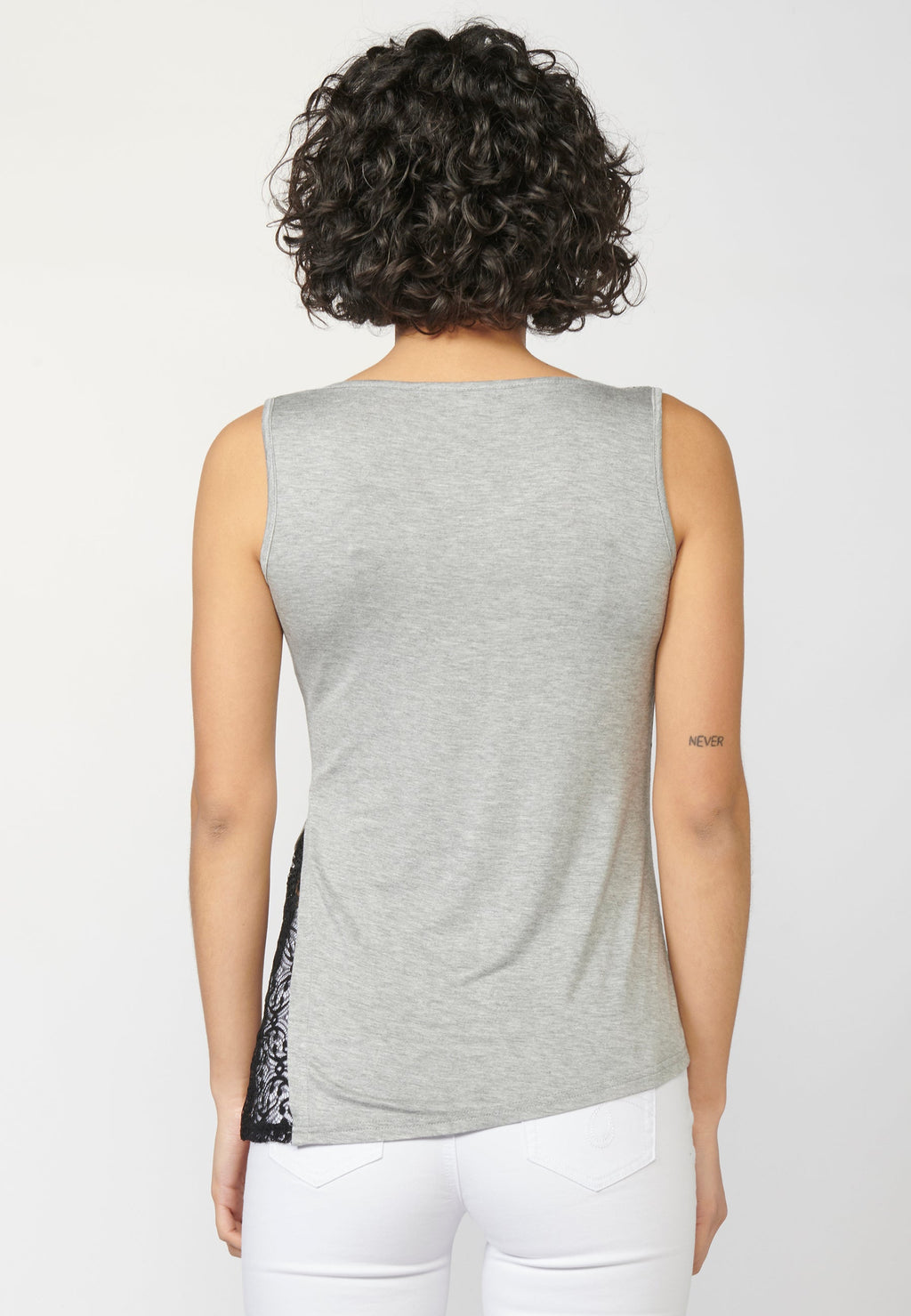 Camiseta top tirantes con escote redondo y estampado floral | moda urbana