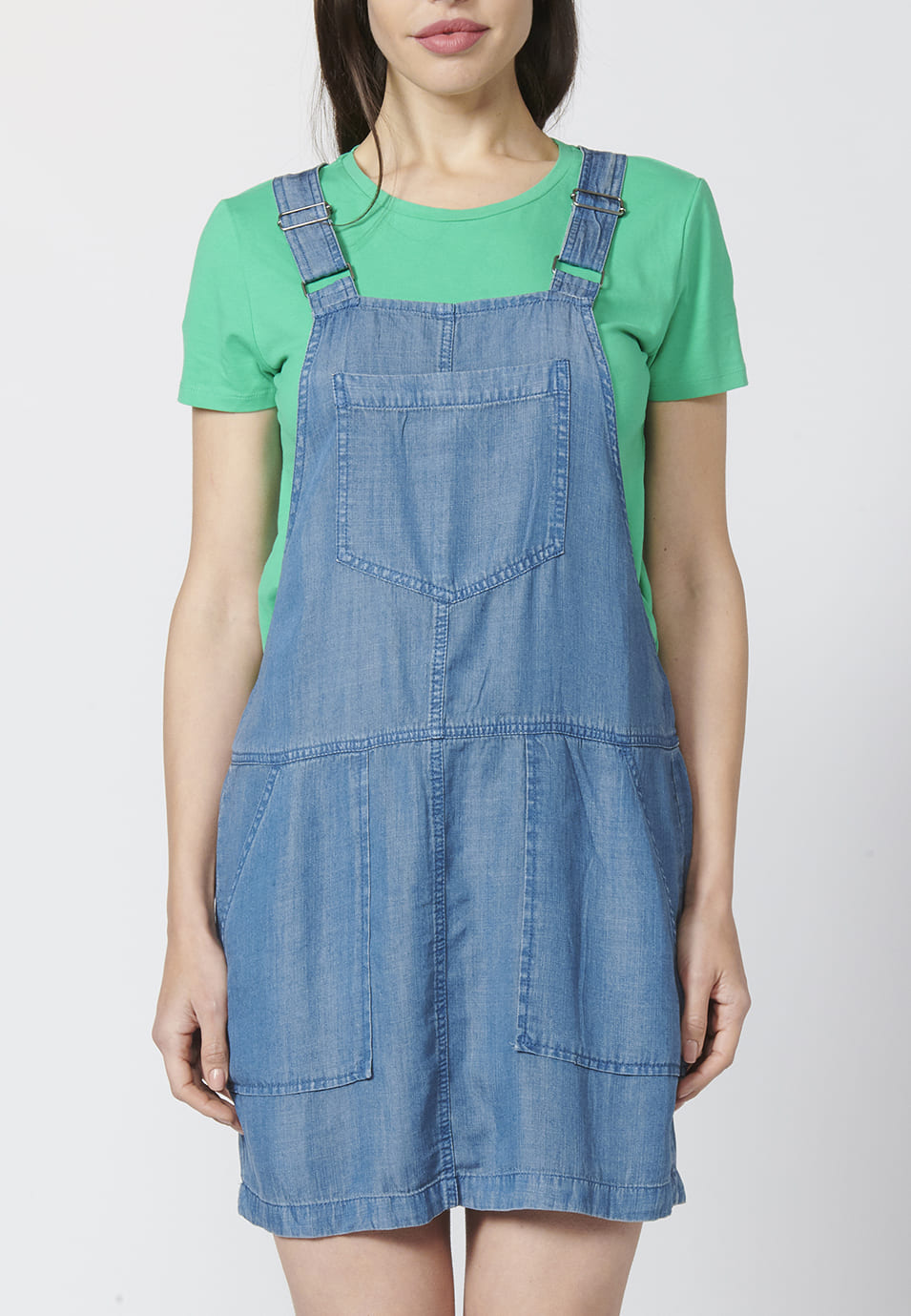 Vestido pichi tejano denim lyocell de tirantes con cinco bolsillos para mujer