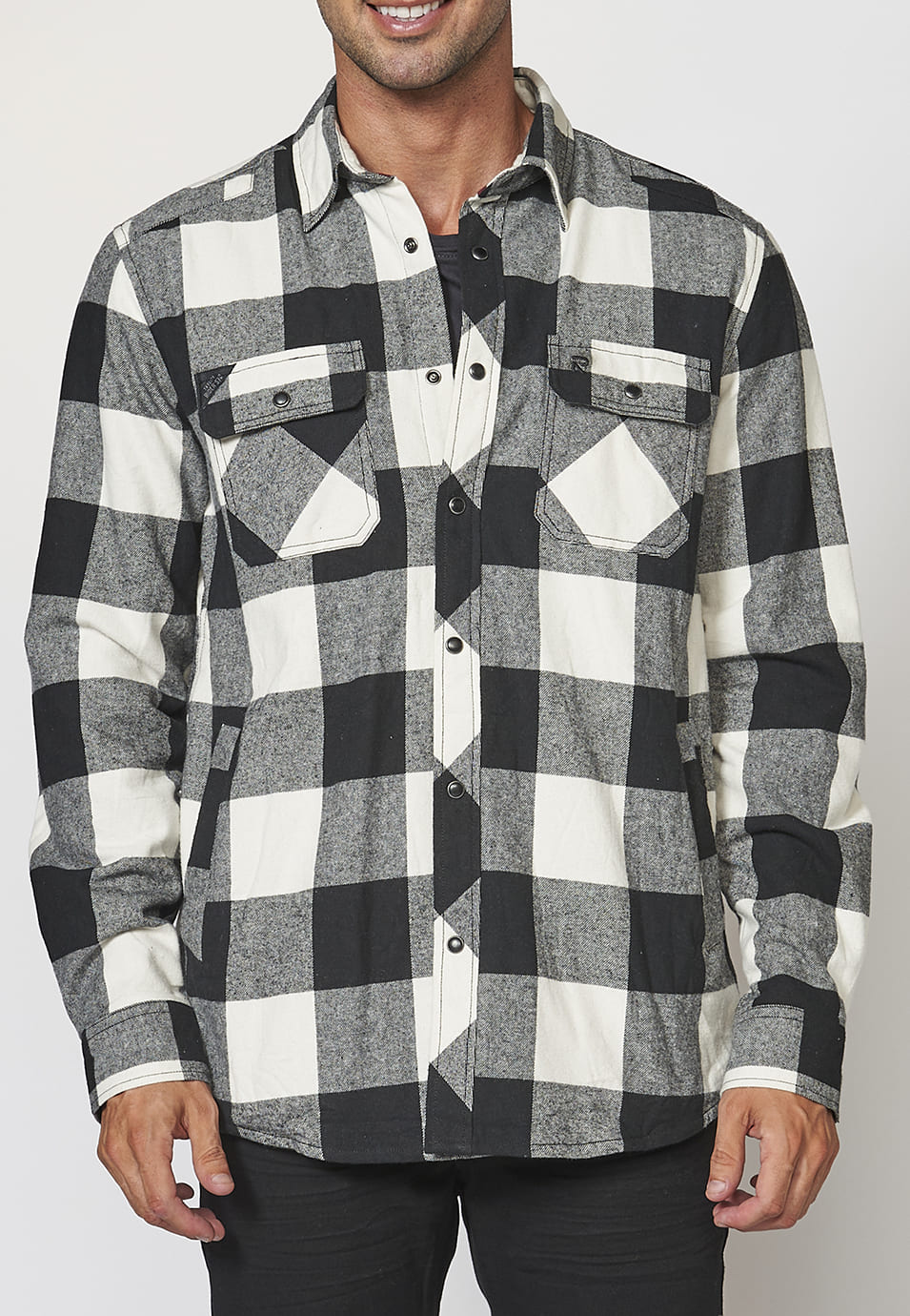 Sobrecamisa acolchada de manga larga a cuadros para hombre