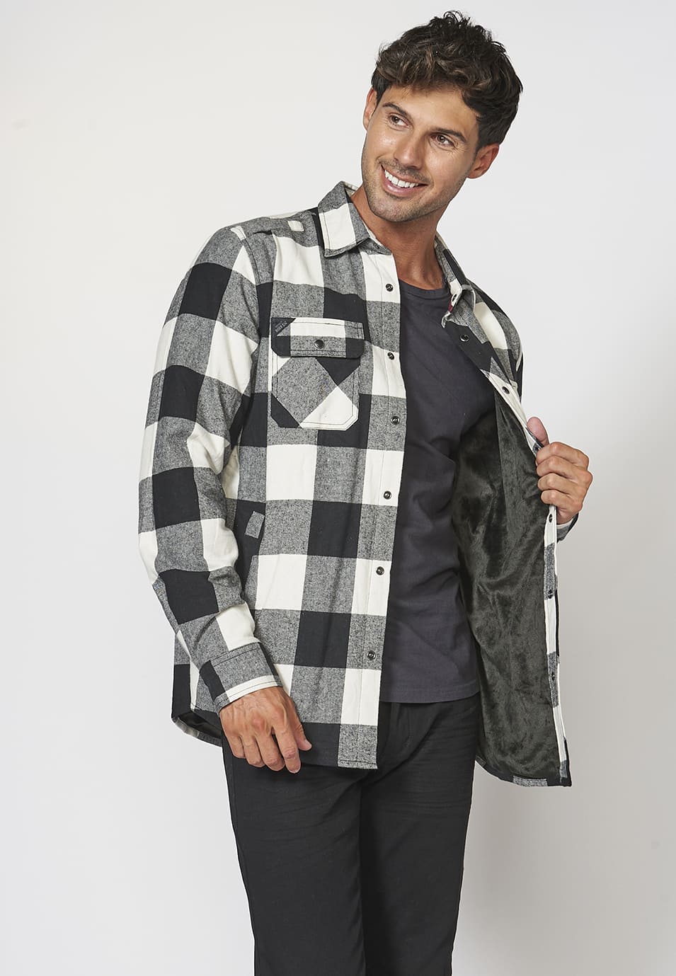 Sobrecamisa acolchada de manga larga a cuadros para hombre