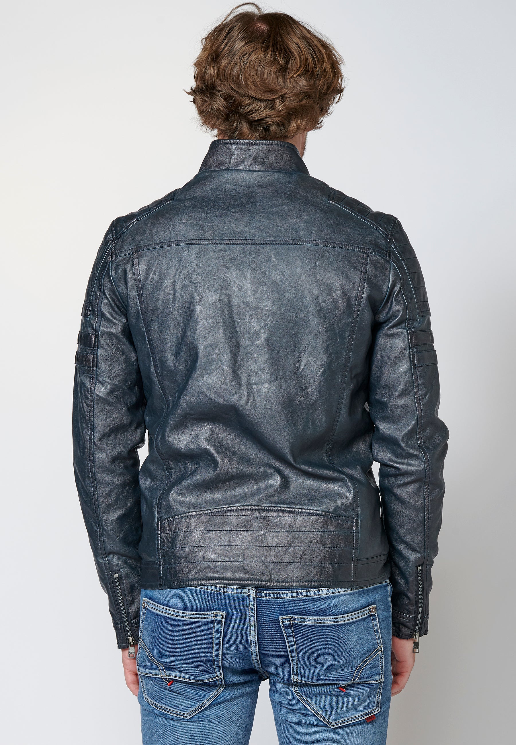 Chaqueta cazadora cuero sintético efecto piel con cuello redondo para hombre