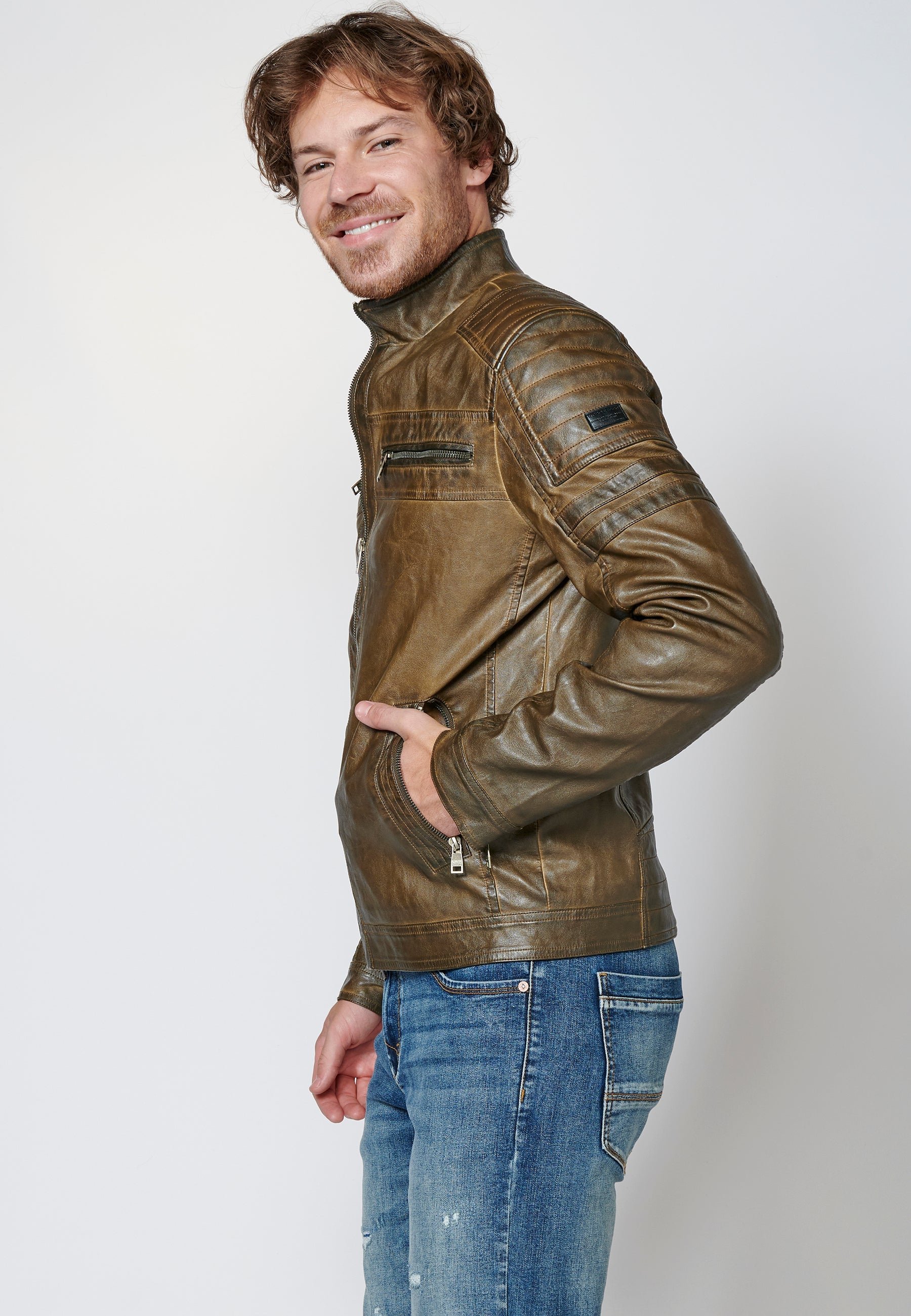 Chaqueta cazadora cuero sintético efecto piel con cuello redondo para hombre