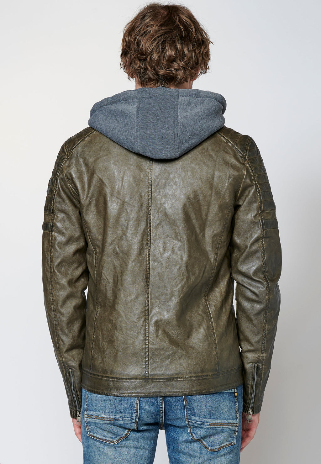 Chaqueta cazadora efecto piel cuello mao y capucha hombre
