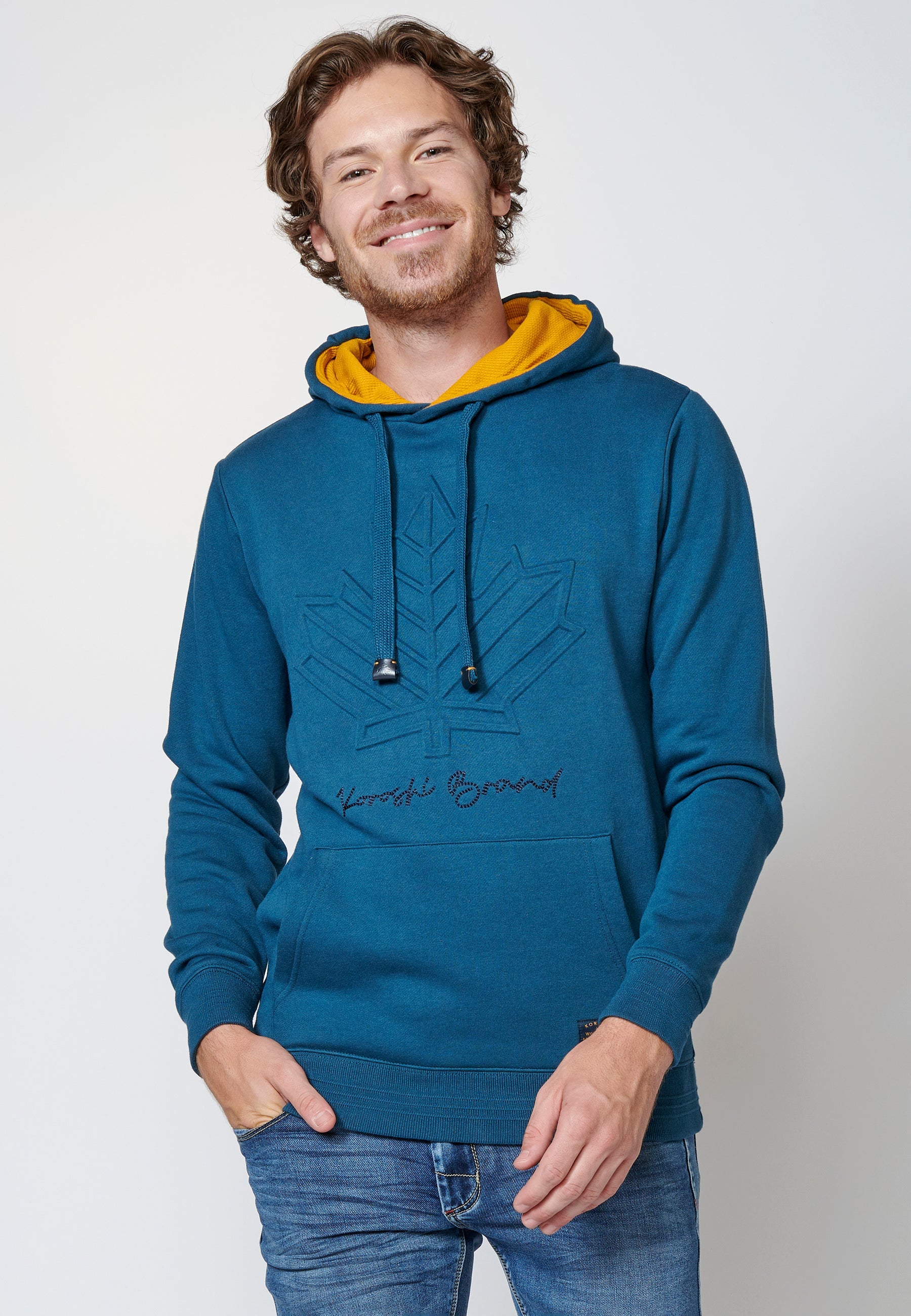 Sudadera manga larga acabados en rib con capucha ajustable para hombre