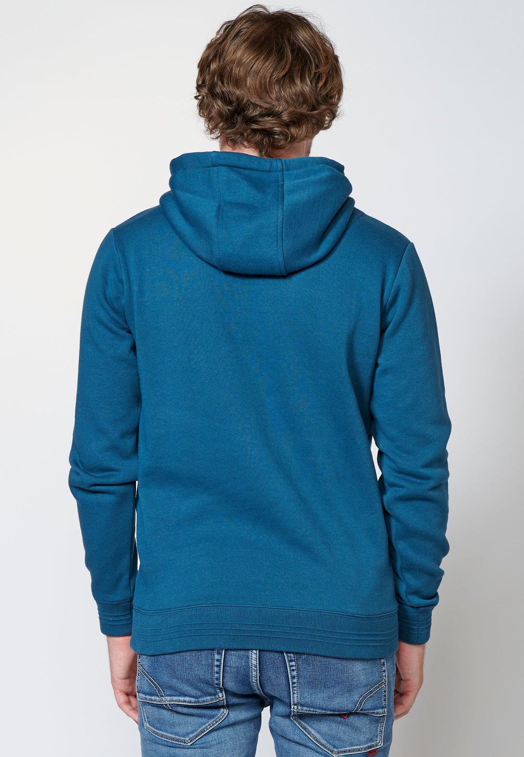 Sudadera manga larga acabados en rib con capucha ajustable para hombre