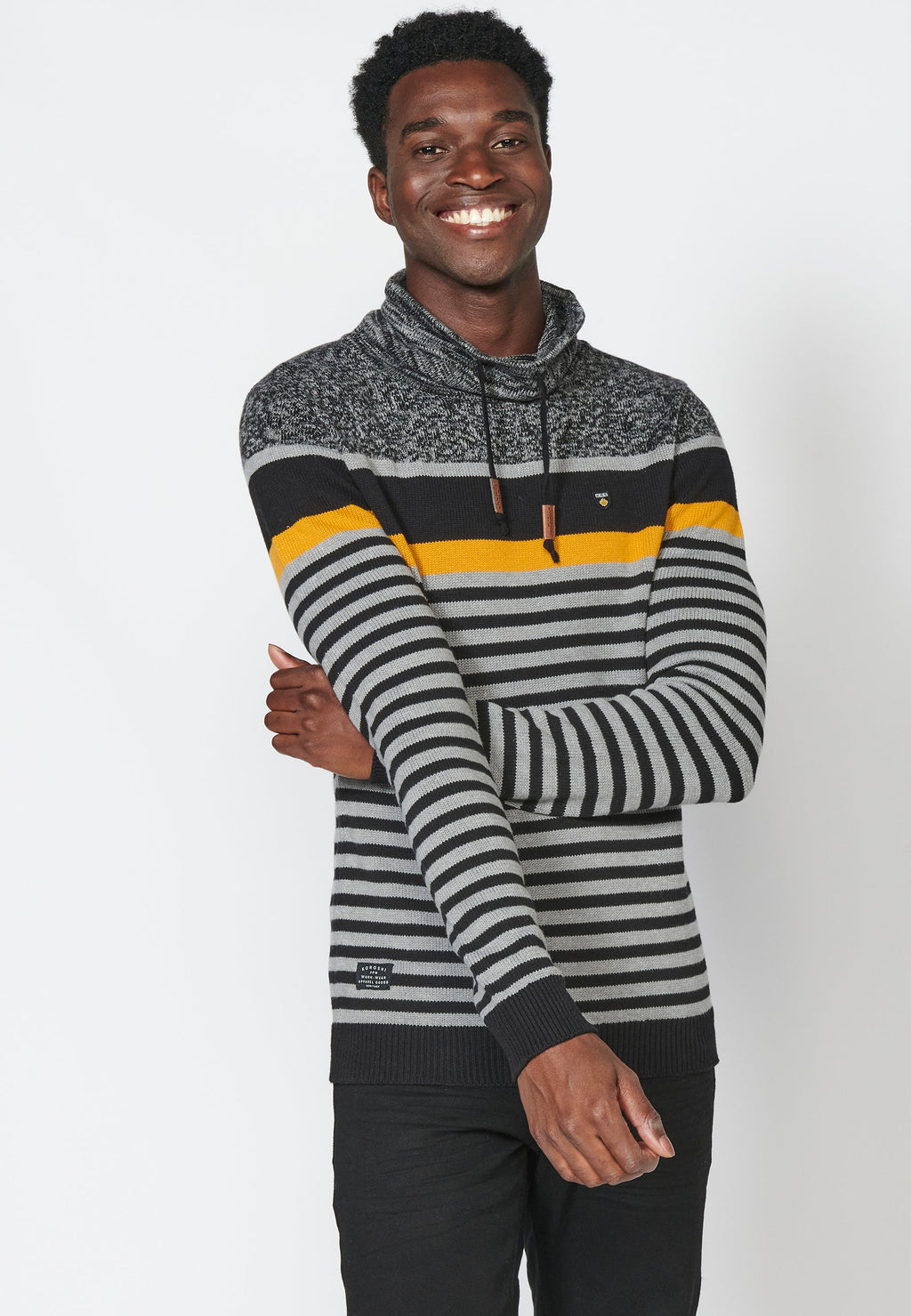 Jersey de punto con cuello alto ajustable con cordón para hombre