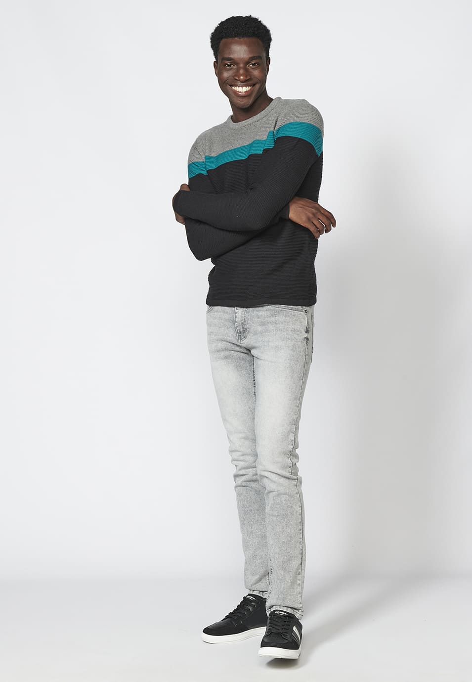 Jersey de punto con cuello redondo y estampado a franjas para hombre