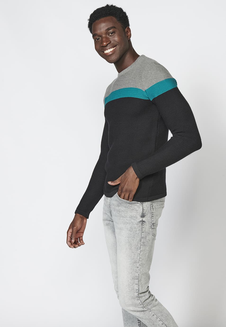 Jersey de punto con cuello redondo y estampado a franjas para hombre