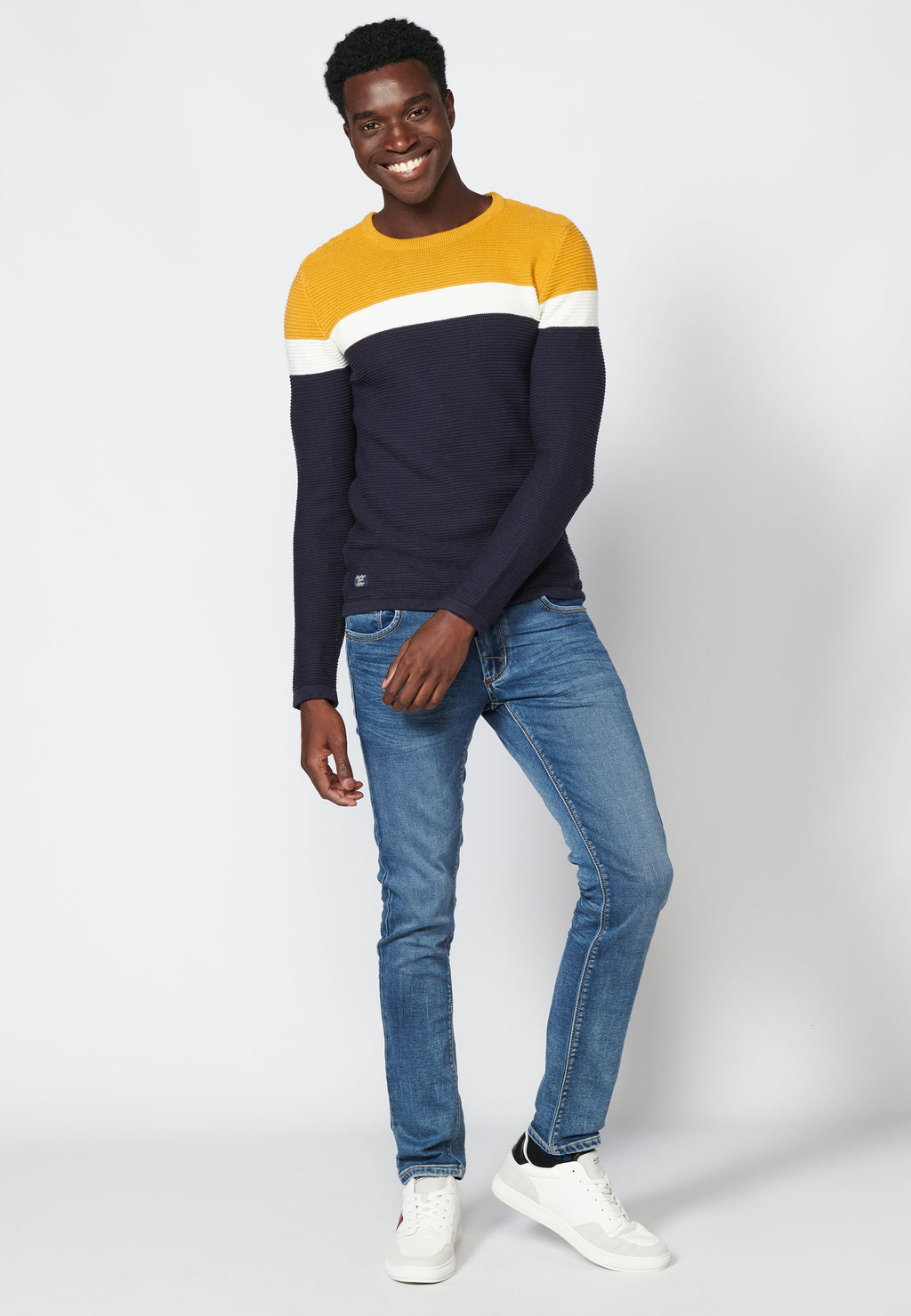 Jersey de punto con cuello redondo y estampado a franjas para hombre