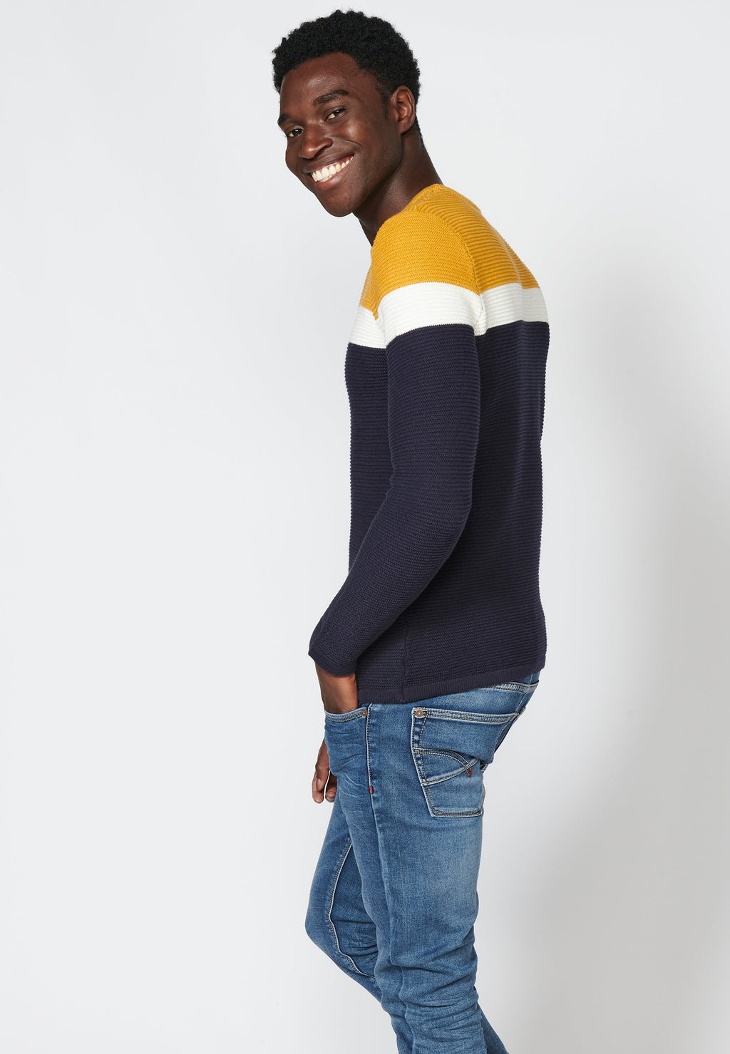 Jersey de punto con cuello redondo y estampado a franjas para hombre
