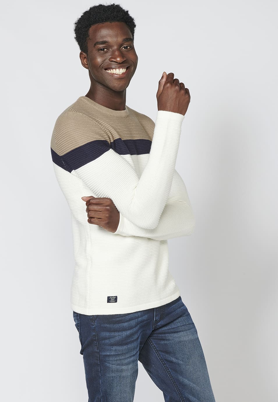 Jersey de punto con cuello redondo y estampado a franjas para hombre
