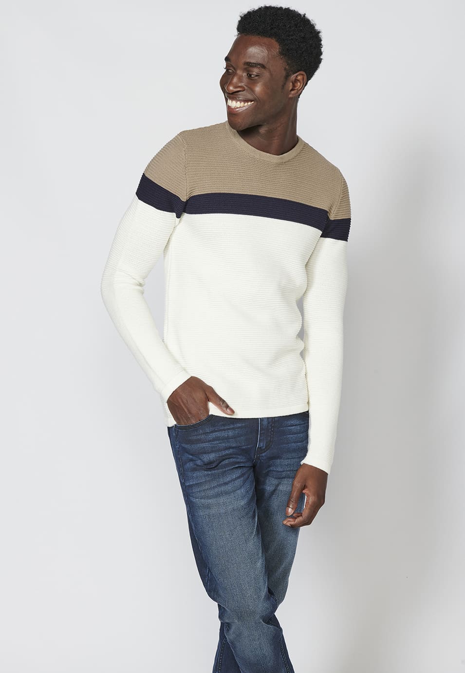 Jersey de punto con cuello redondo y estampado a franjas para hombre