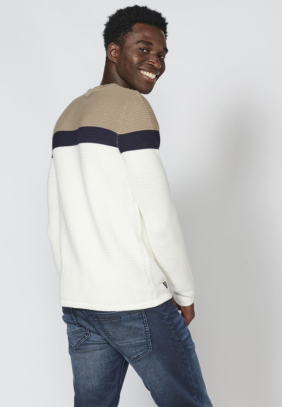 Jersey de punto con cuello redondo y estampado a franjas para hombre