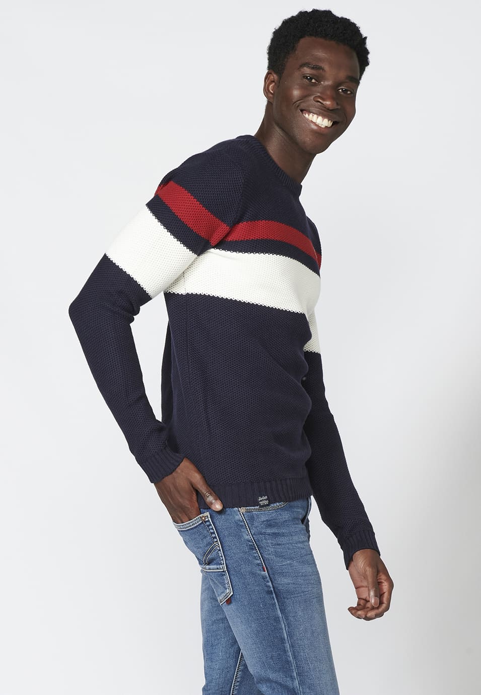 Jersey de punto con cuello redondo y estampado a rayas para hombre