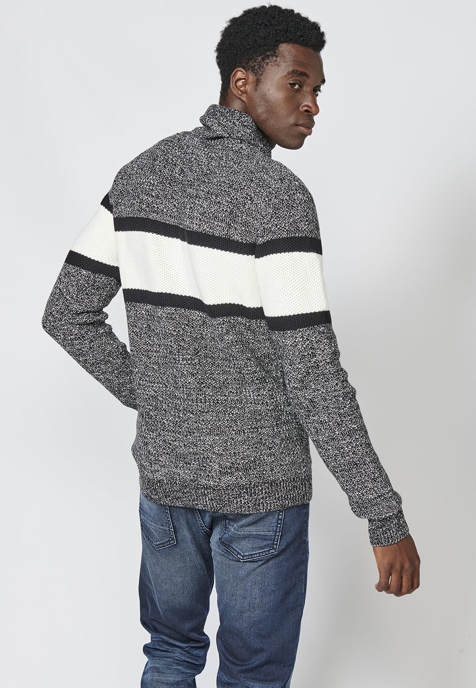 Jersey de punto manga larga con cuello ajustable con cordón para hombre