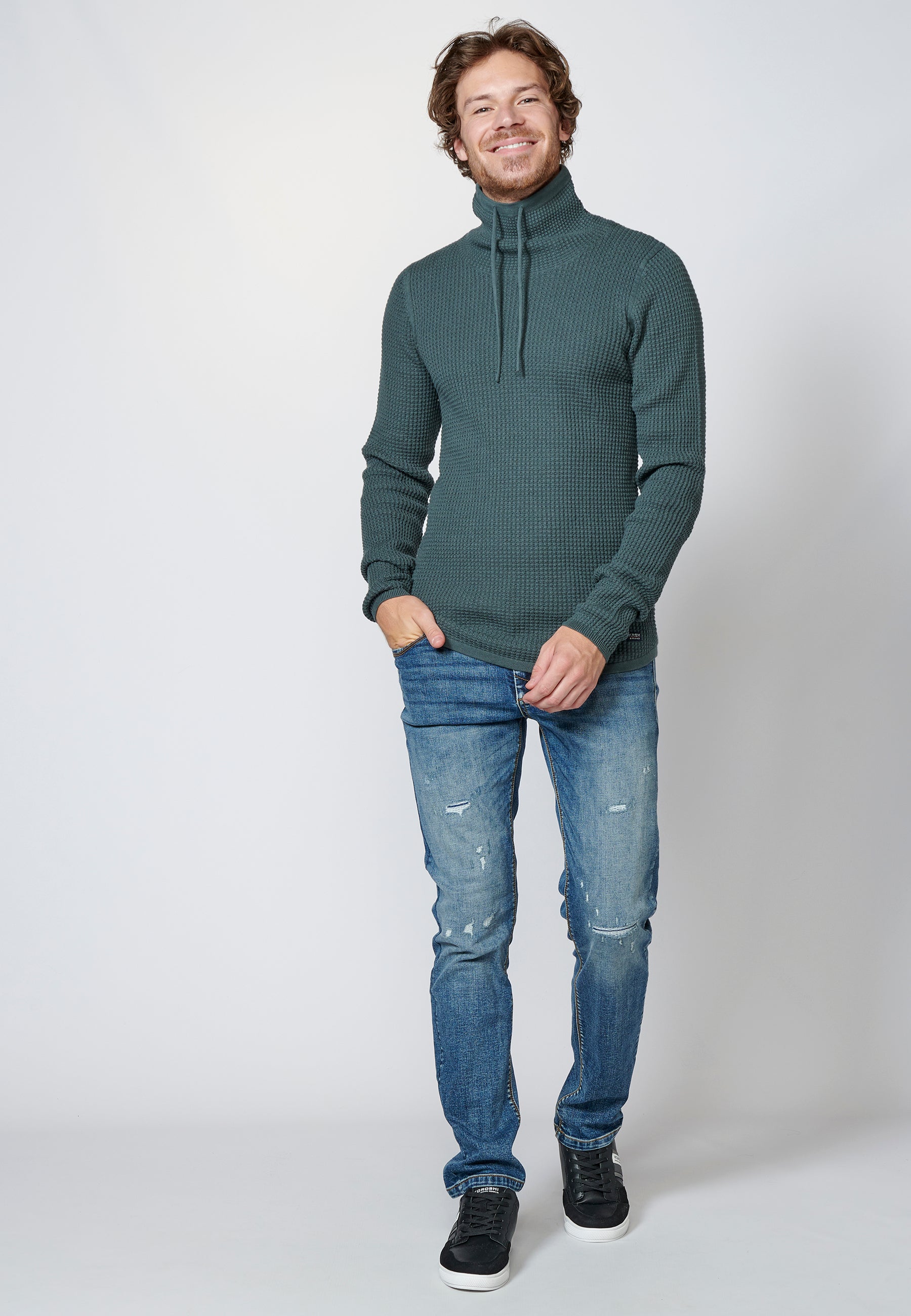 Jersey de algodón de manga larga con cuello alto para hombre