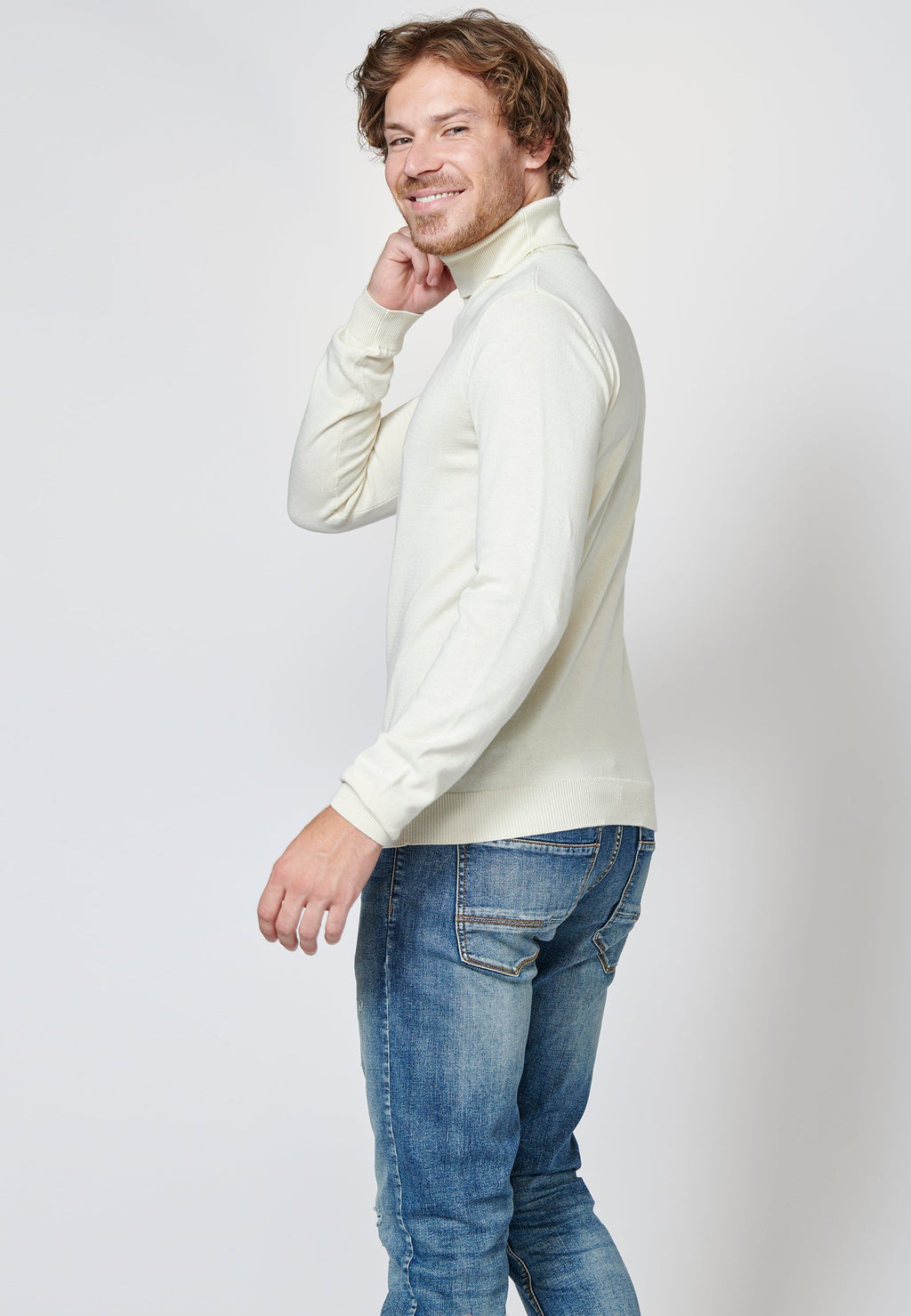Jersey algodón de manga larga con cuello alto para hombre