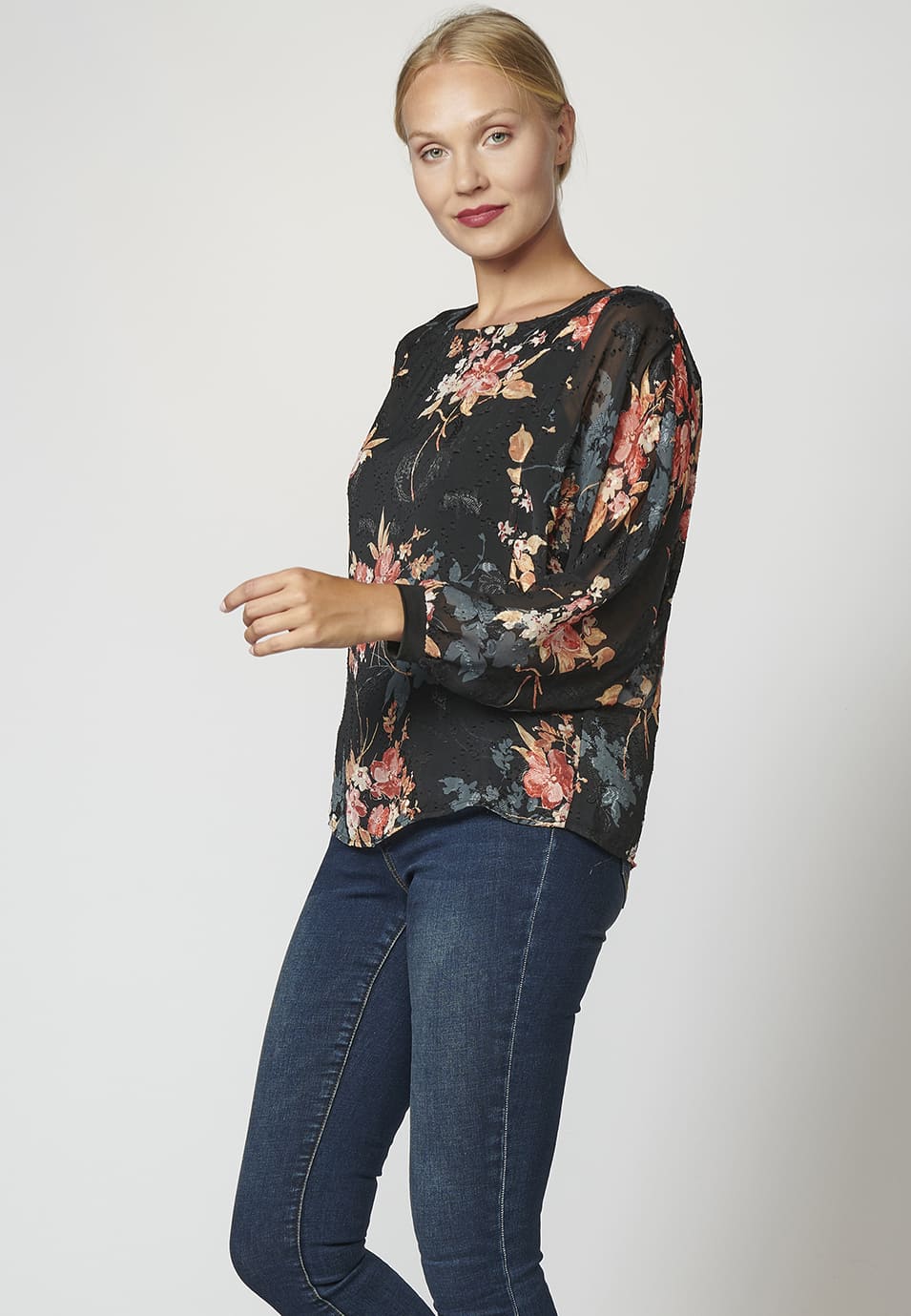 Blusa fluida de manga larga para mujer con estampado floral